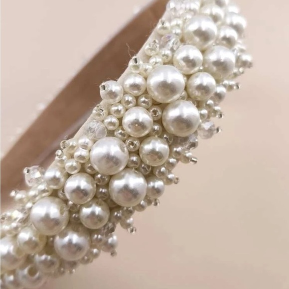 Anthropologie Pearl Embellished Headband - Cream - Picture 5 of 6